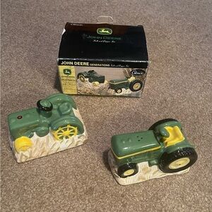 John Deere Salt & Pepper Shaker Set